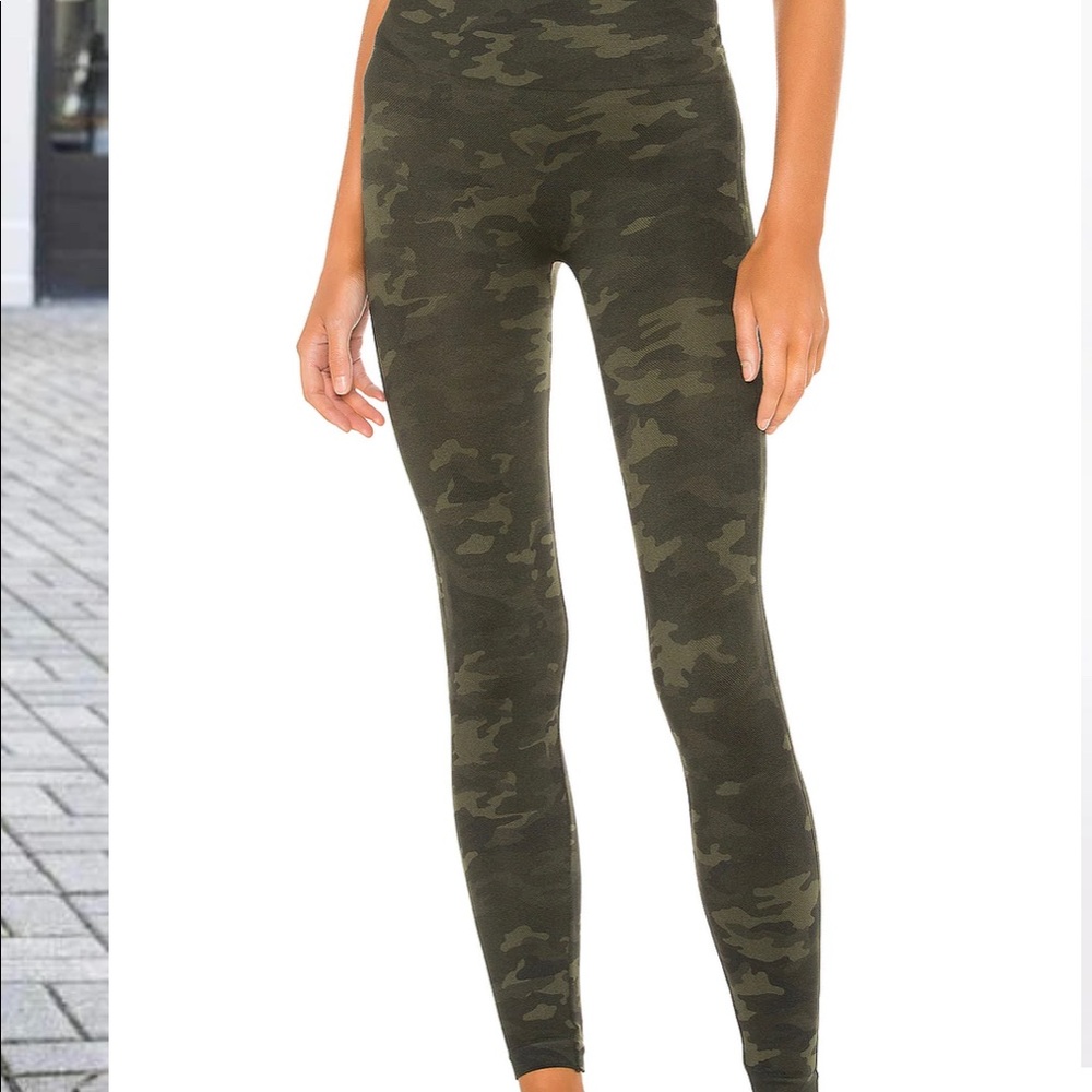 Spanx Green Camo Look at me Now Leggings